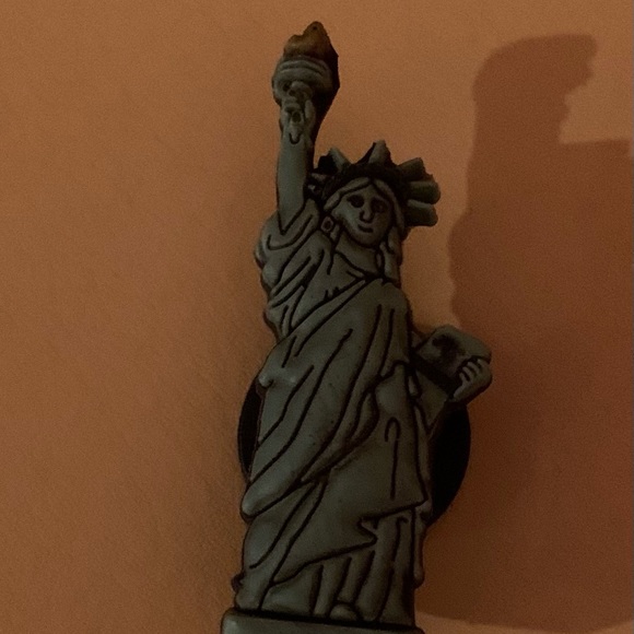 Crocs Jibbitz )5 each-Fun selection-Pre-owned - Picture 11 of 11